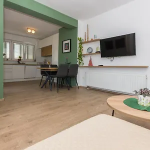 adria-krk-apartment.primorje-gorskikotar.com/